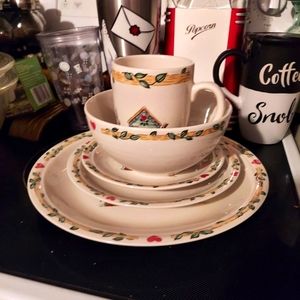 Thompson Pottery Birdhouse Set